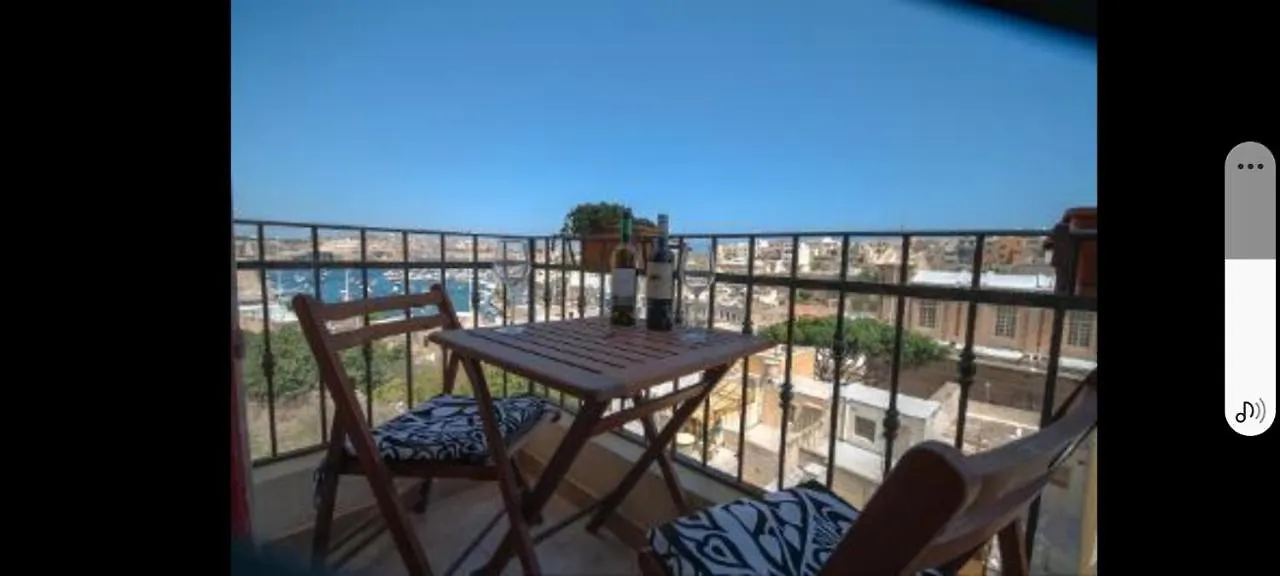 Apartment Upper Valley Sea View Kalkara