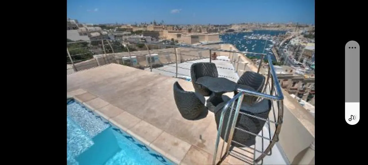 Upper Valley Sea View Kalkara